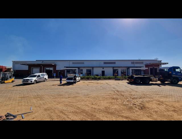 1,223M² WAREHOUSE TO LET IN GLEN MARAIS